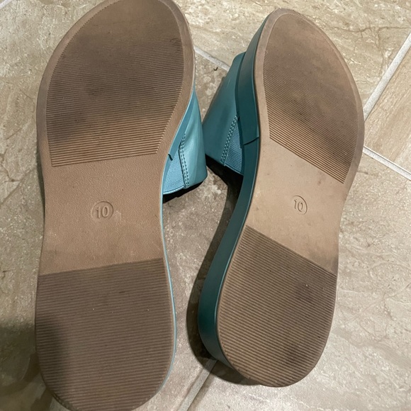 A New Day Turquoise Platform Sandal - Picture 2 of 4
